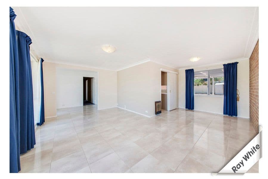 13 Rose Scott Circuit, Chisholm ACT 2905, Chisholm - Thumbnail 2