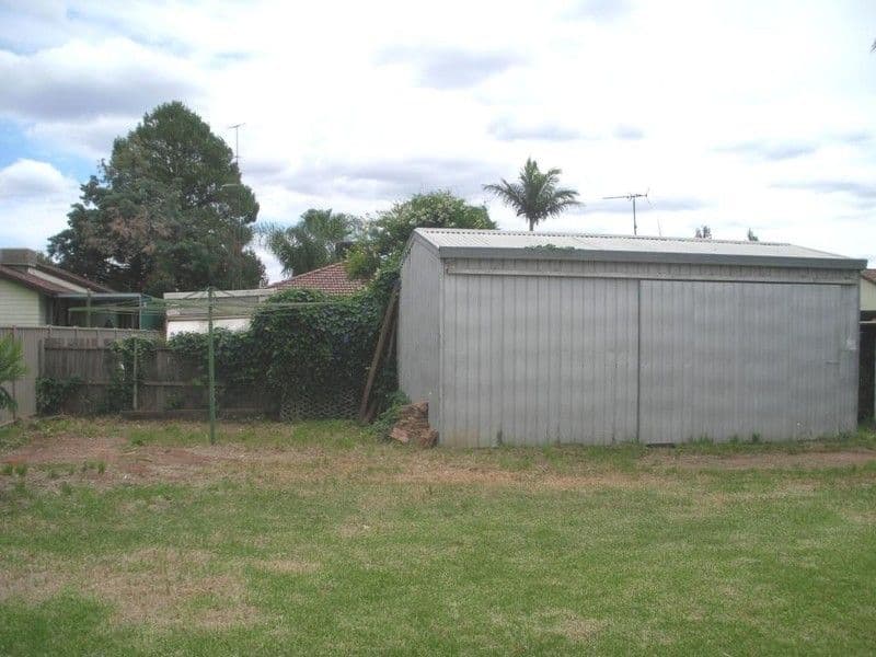 14 Morris Street, ROBINVALE VIC 3549, Robinvale - Thumbnail 2