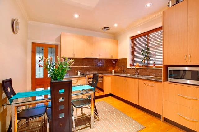 60 Lloyd Avenue, RESERVOIR VIC 3073, Reservoir - Thumbnail 5