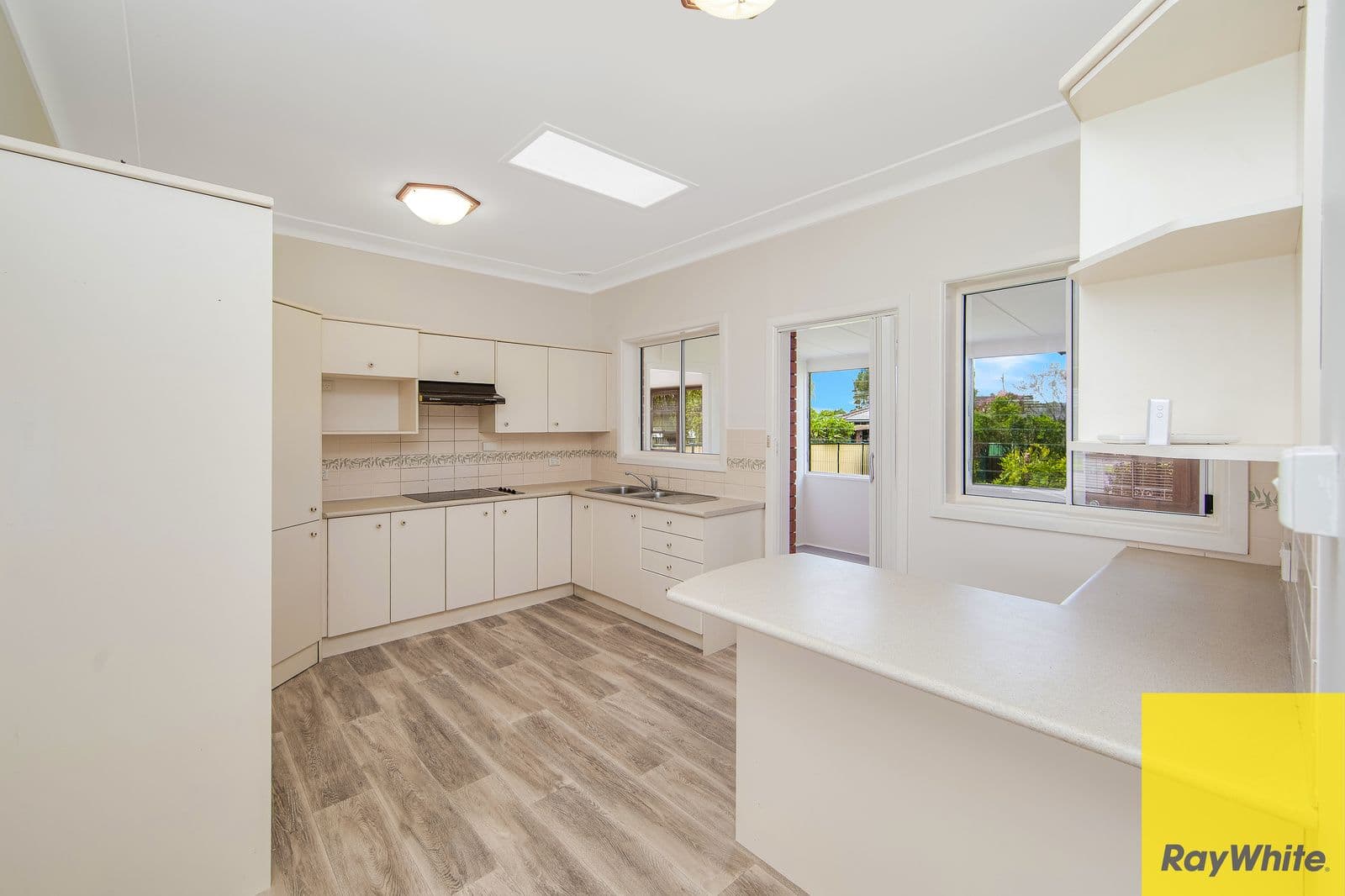 35 Camellia Circle, Woy Woy NSW 2256, Woy Woy - Thumbnail 5