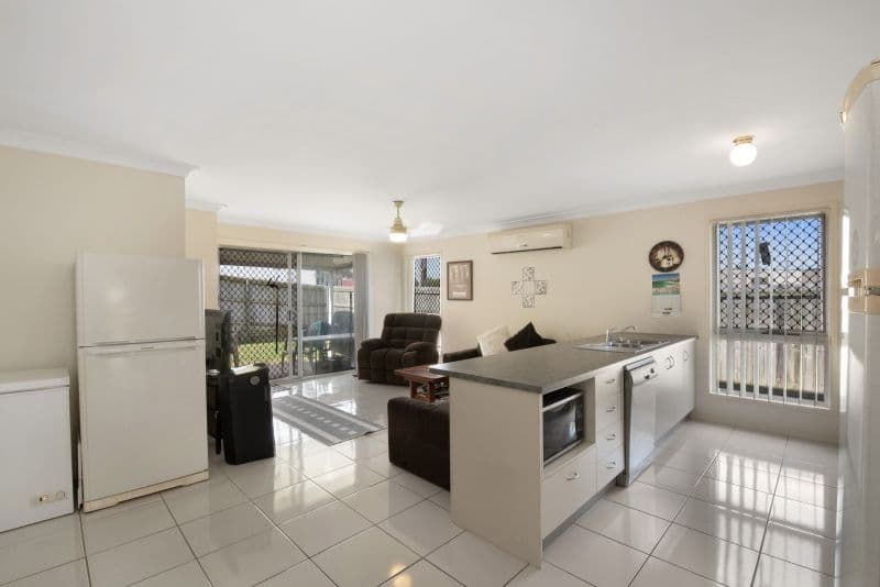 22 Hubner Drive, Rothwell QLD 4022, Rothwell - Thumbnail 4
