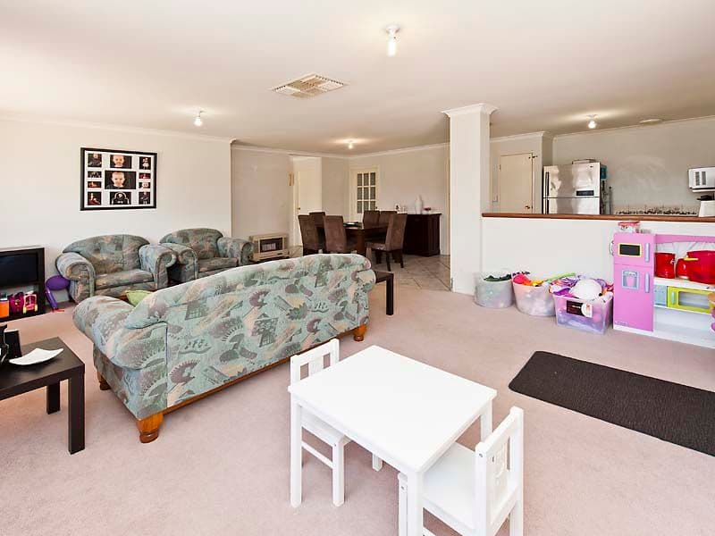 4 Caranja Close, WARNBRO WA 6169, Warnbro - Thumbnail 4