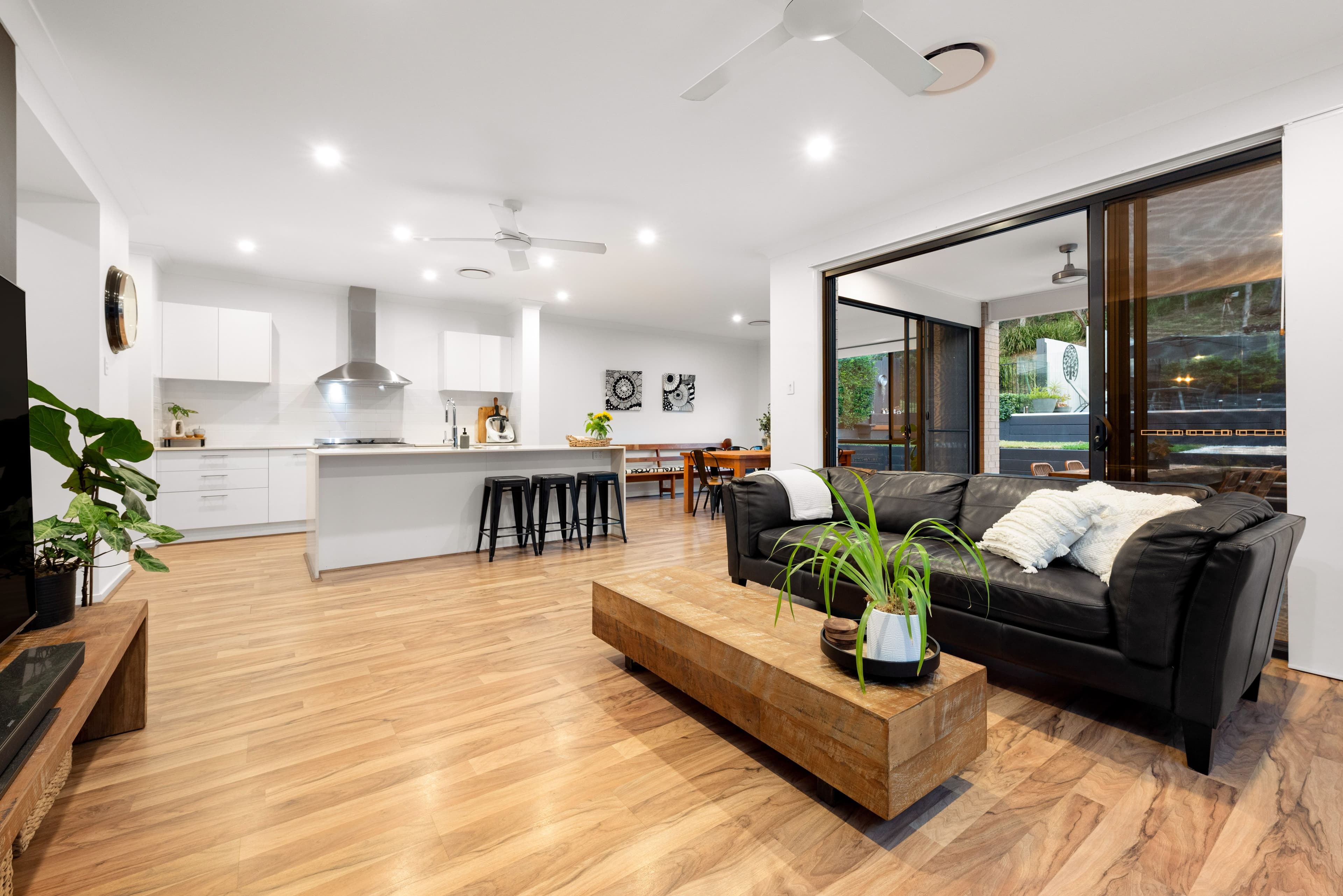 12 Eliza Close, The Gap QLD 4061, The Gap - Thumbnail 2