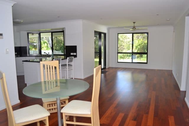 17 Adventurer Drive, TAROOMBALL QLD 4703, Taroomball - Thumbnail 2