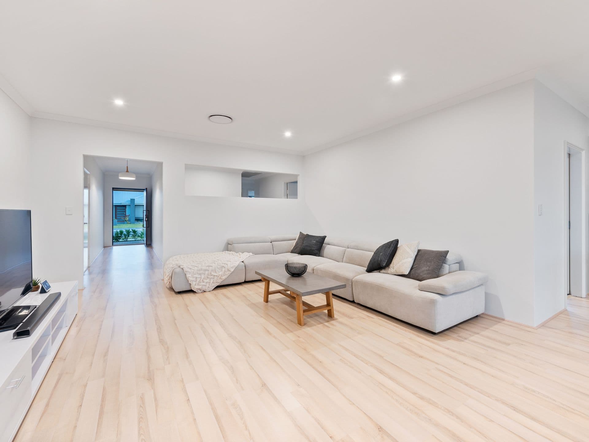 27 Villandry Street, Landsdale WA 6065, Landsdale - Thumbnail 3