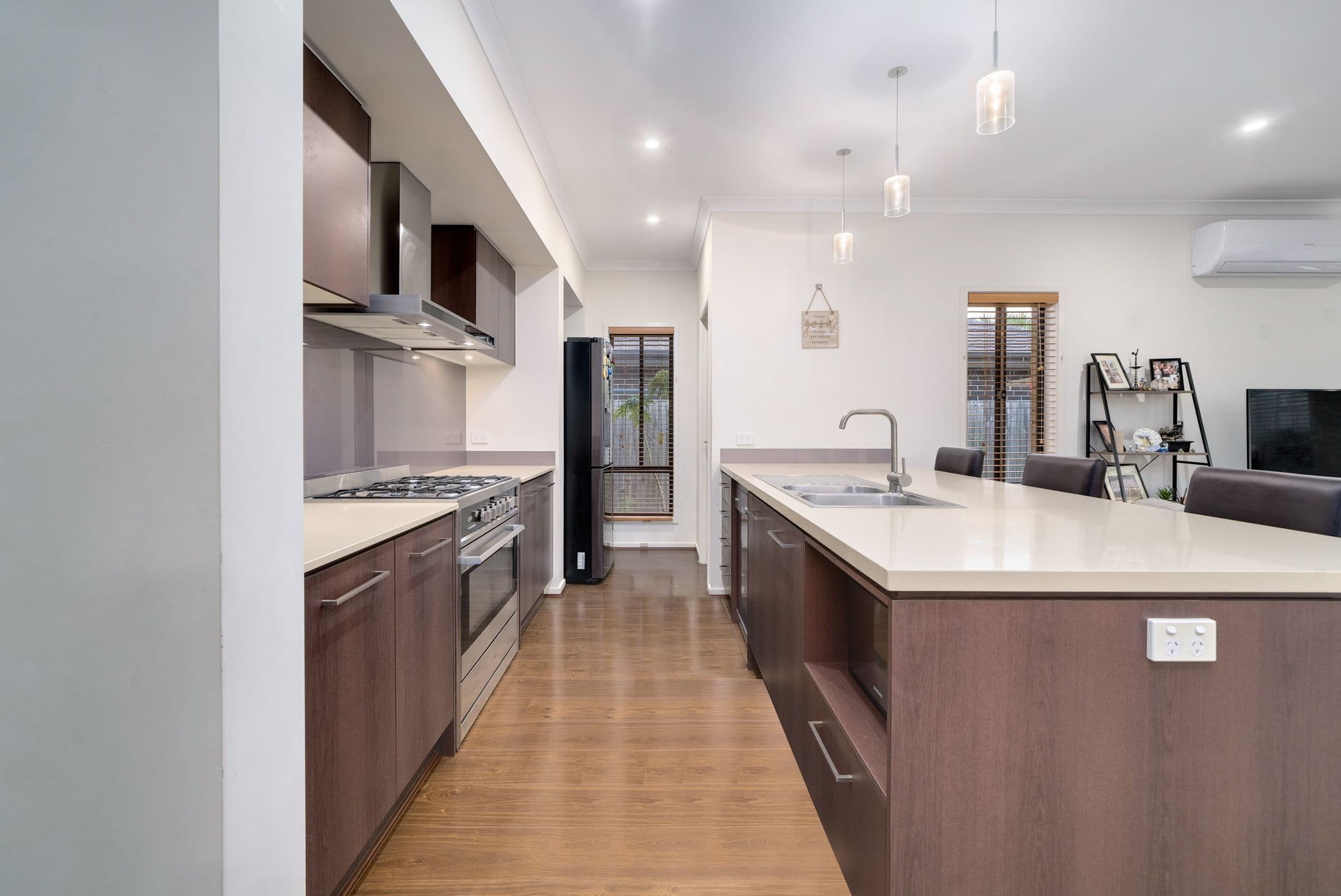 39 Ravensbourne Crescent, North Lakes QLD 4509, North Lakes - Thumbnail 3
