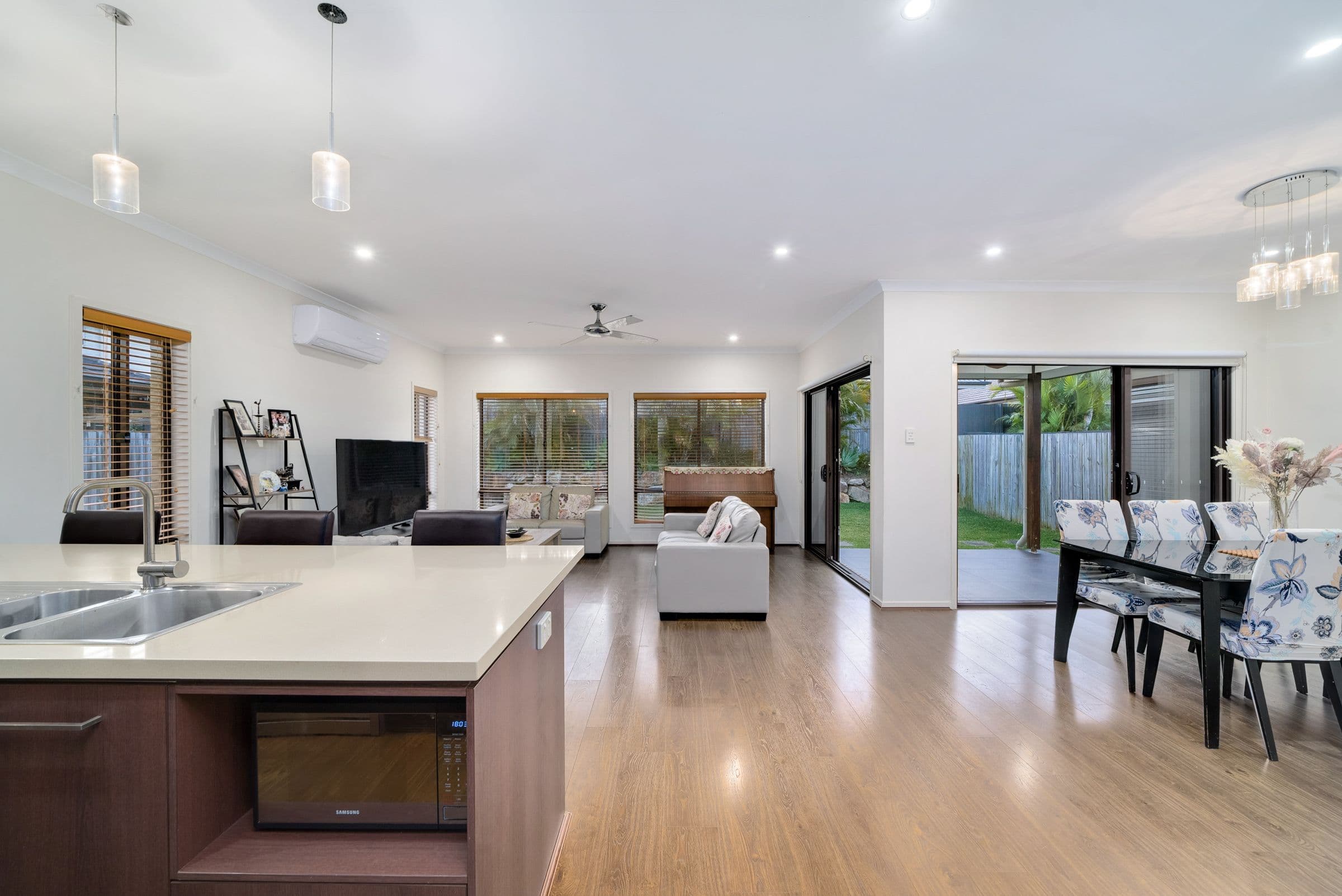 39 Ravensbourne Crescent, North Lakes QLD 4509, North Lakes - Thumbnail 5