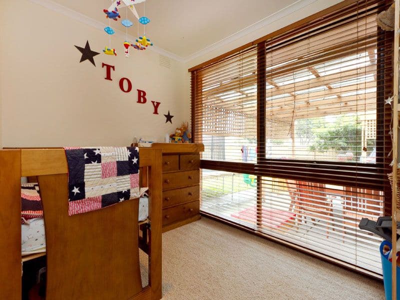 2 Locksley Close, DINGLEY VILLAGE VIC 3172, Dingley Village - Thumbnail 5