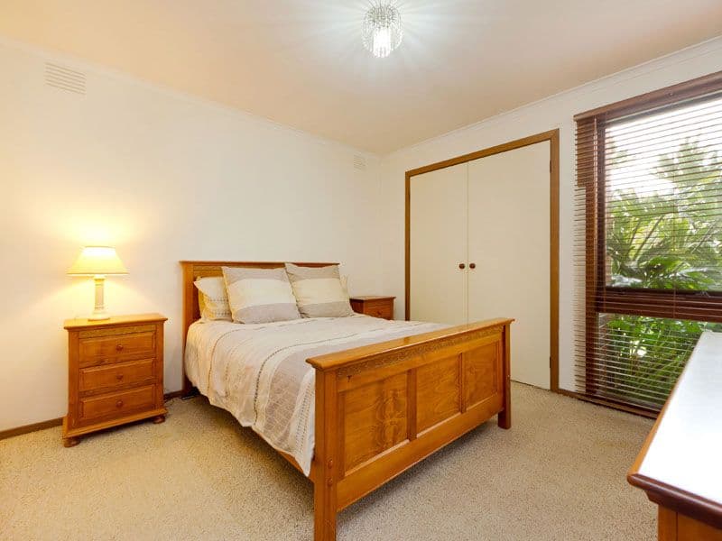 2 Locksley Close, DINGLEY VILLAGE VIC 3172, Dingley Village - Thumbnail 6