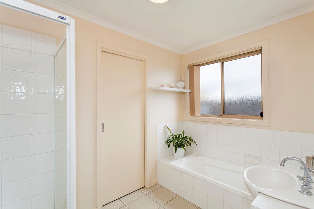 28 Carstairs Close, GROVEDALE VIC 3216, Grovedale - Thumbnail 8