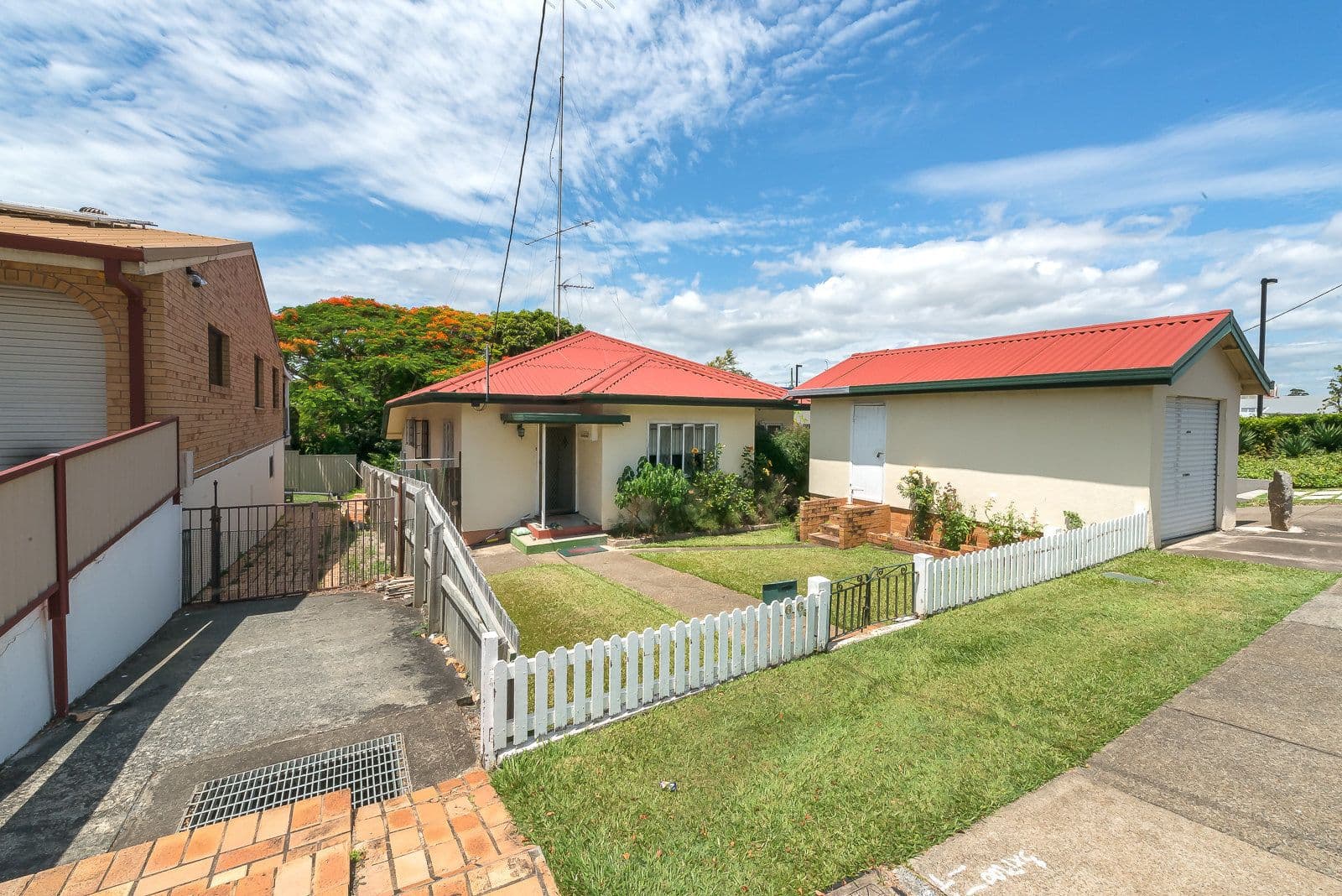 66 Meron Street, Southport QLD 4215, Southport - Thumbnail 2