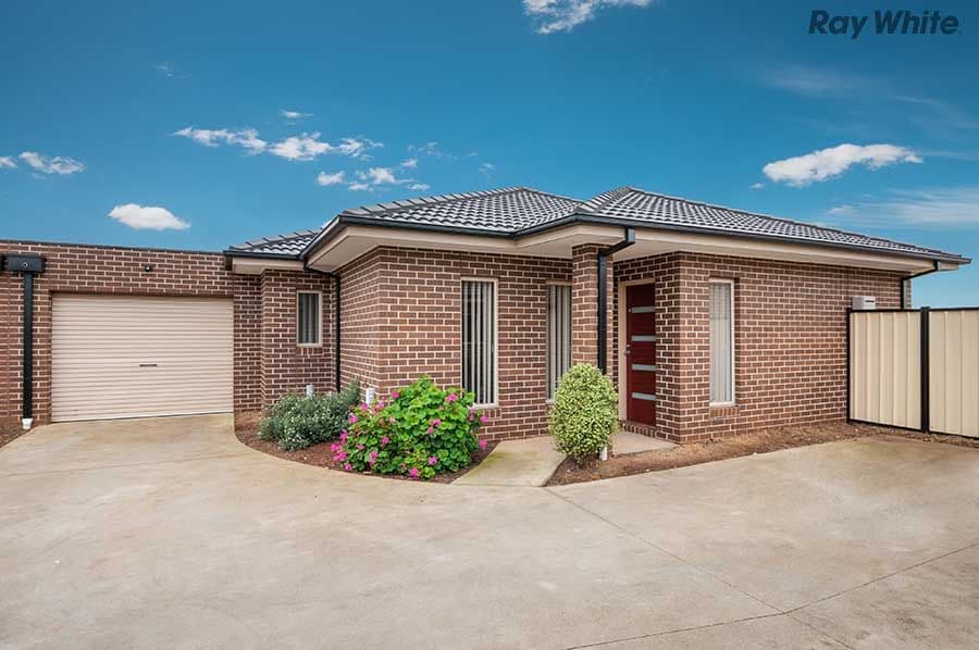 13 Bronton Close, Kurunjang VIC 3337, Kurunjang - Image 1