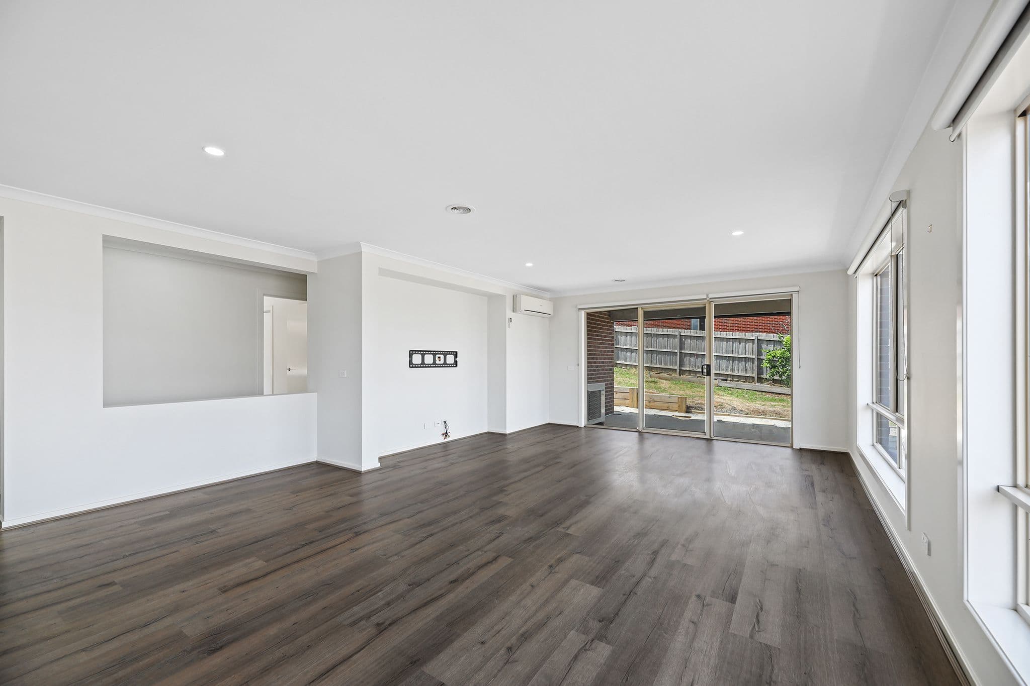 30 Buscombe Crescent, Drouin VIC 3818, Drouin - Thumbnail 4