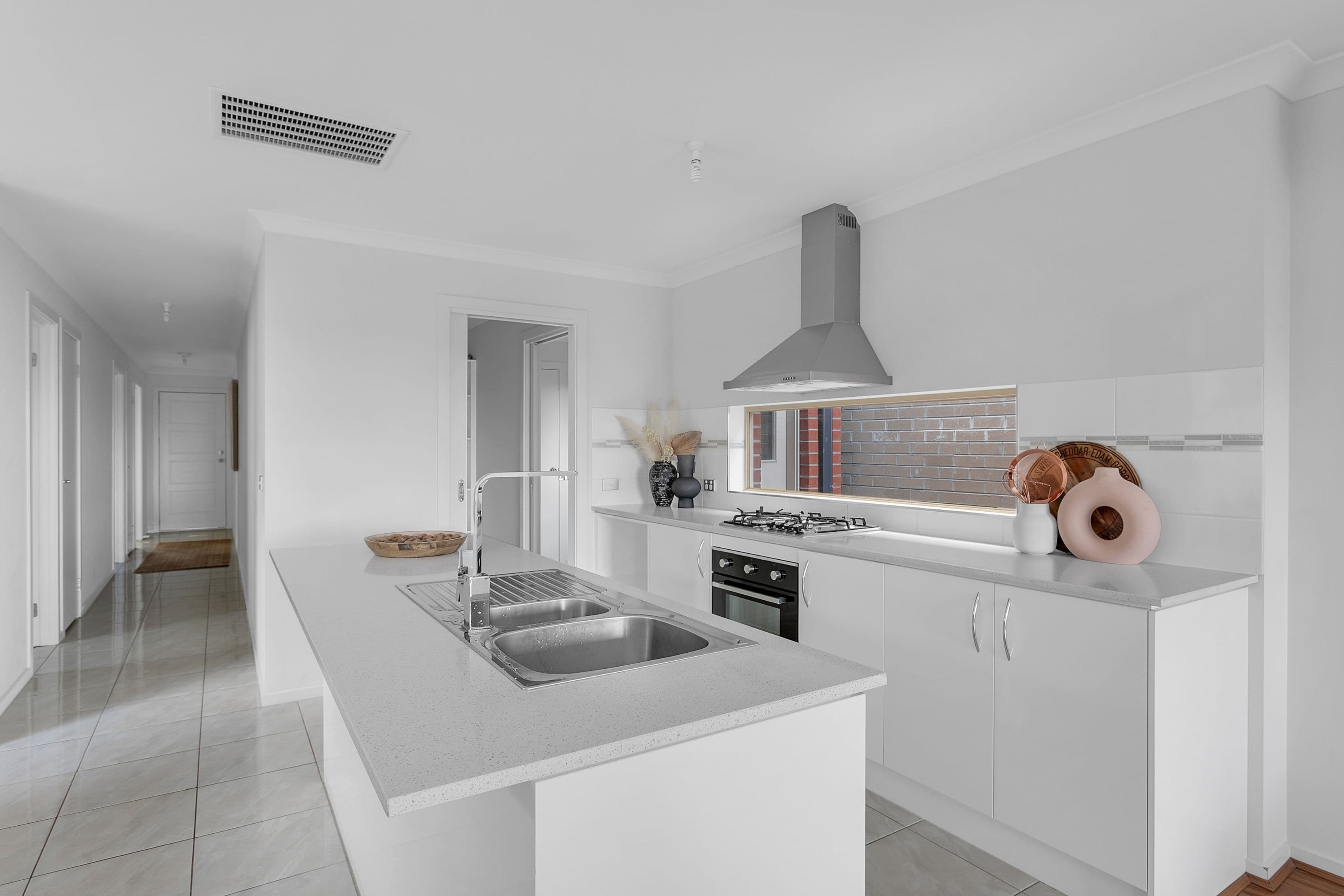 26 Golden Banksia Drive, Officer VIC 3809, Officer - Thumbnail 4