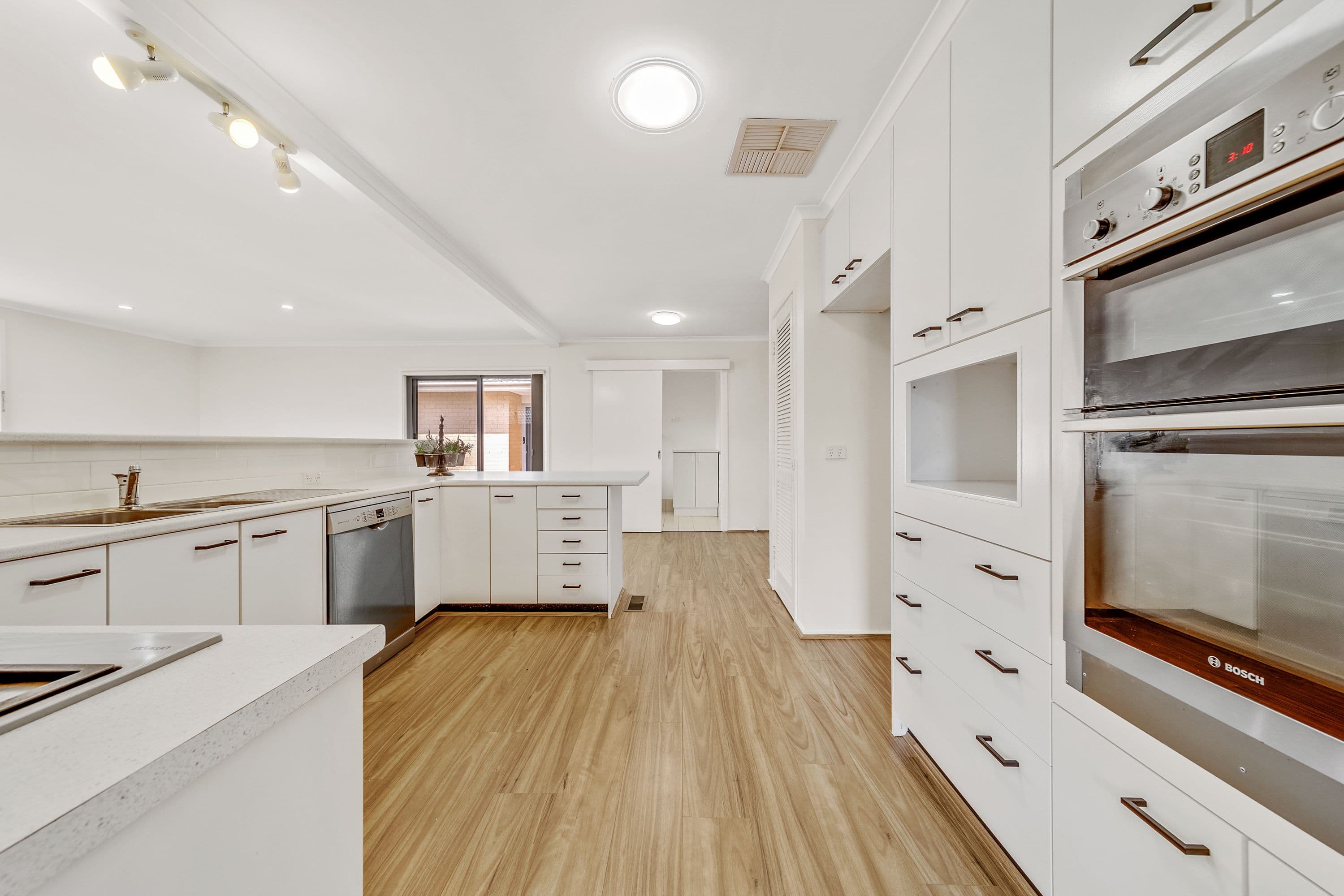 68 Mackellar Crescent, Cook ACT 2614, Cook - Thumbnail 6
