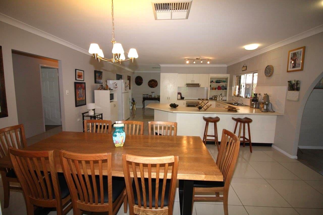 12 Lister Street, Mosman Park QLD 4820, Mosman Park - Thumbnail 7