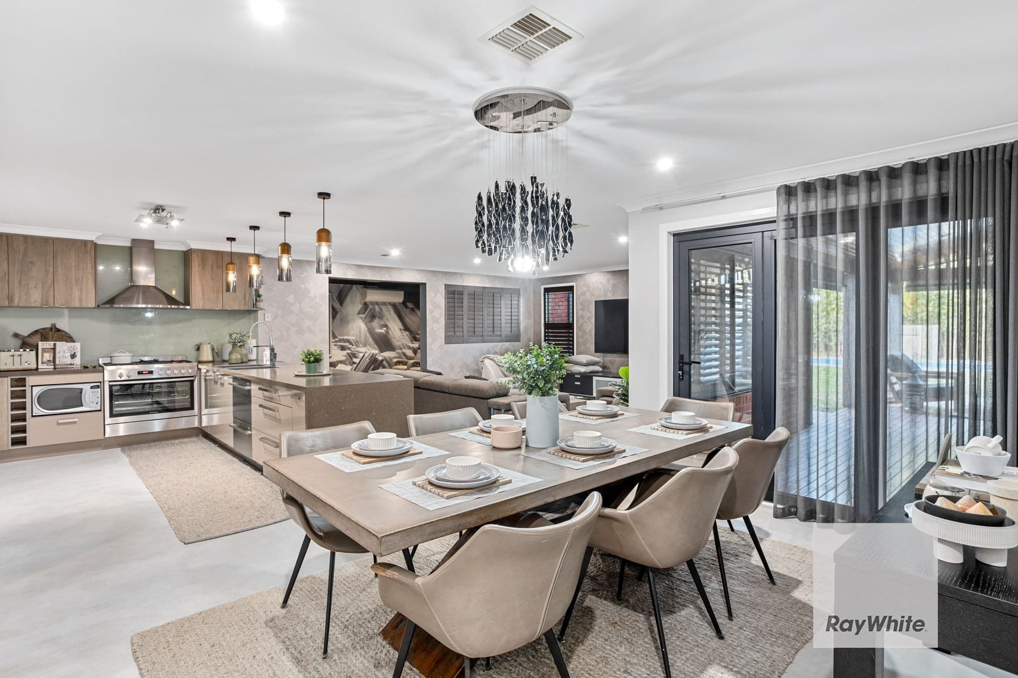 3 Vaucluse Boulevard, Taylors Hill VIC 3037, Taylors Hill - Thumbnail 6