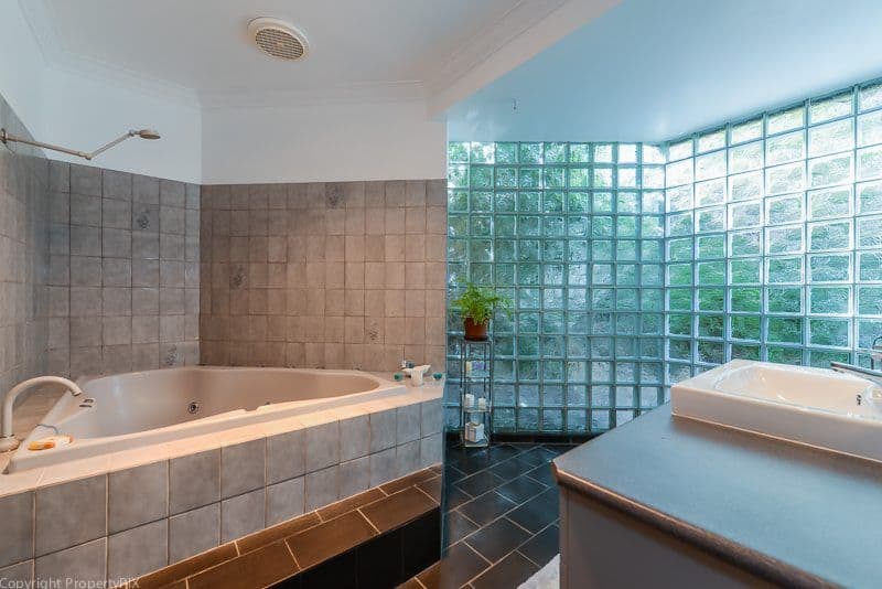 55 Girrabong Road, LENAH VALLEY TAS 7008, Lenah Valley - Thumbnail 5