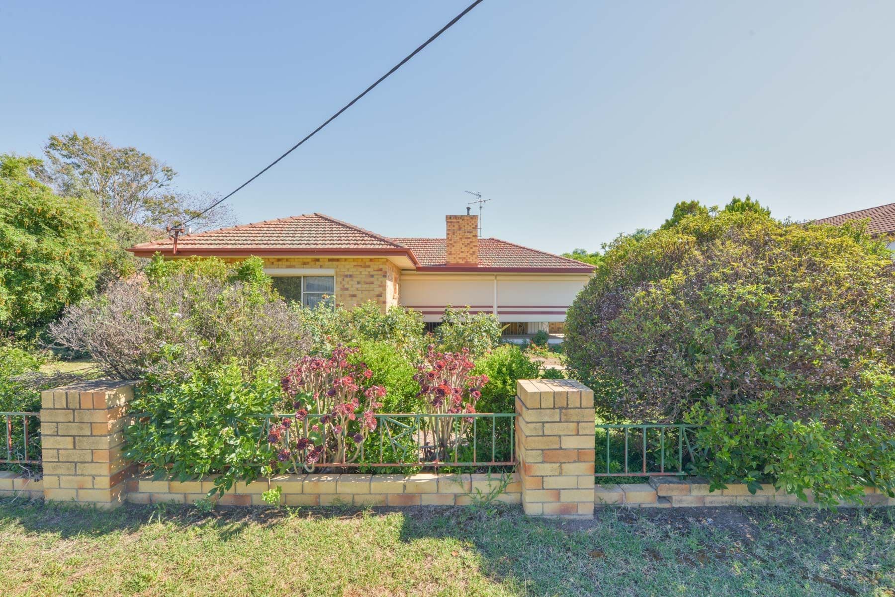 27 Degance Street, Tamworth NSW 2340, Tamworth - Thumbnail 2