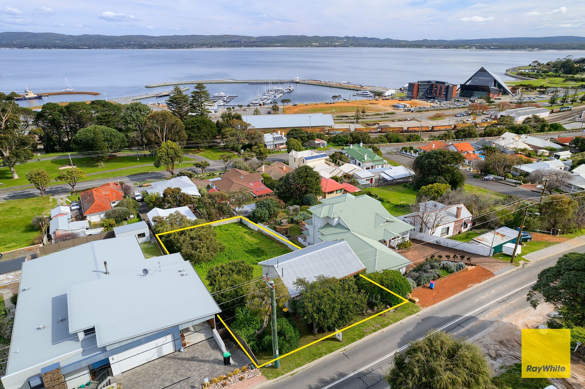 137 Burgoyne Road, Albany WA 6330, Albany - Image 1