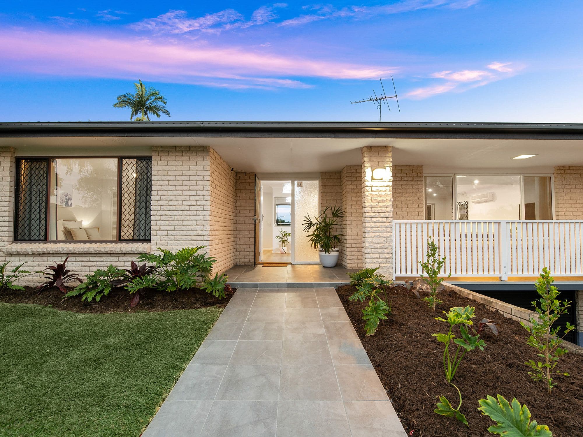 22 Bridle Street, Mansfield QLD 4122, Mansfield - Thumbnail 2