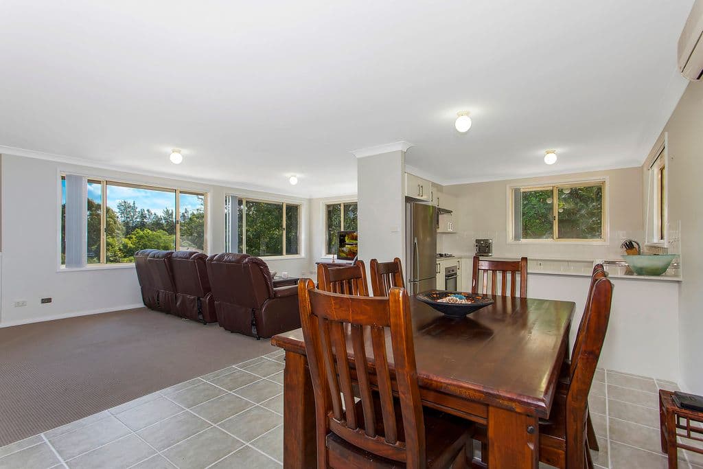 88 Woodview Avenue, Lisarow - Thumbnail 4