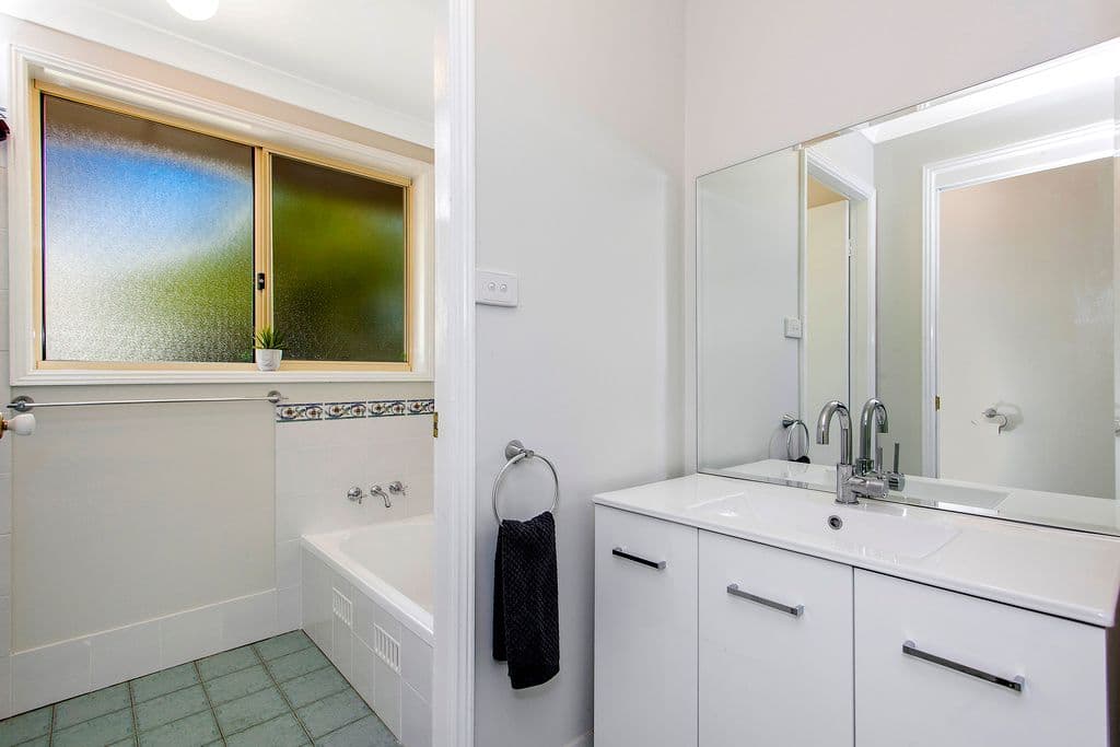 88 Woodview Avenue, Lisarow - Thumbnail 7