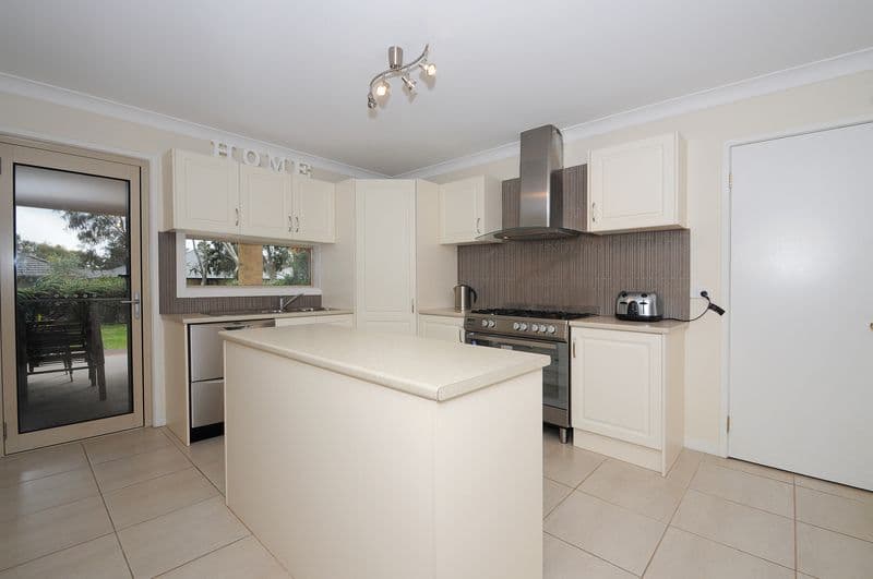 9 Commonwealth Terrace, SANDHURST VIC 3977, Sandhurst - Thumbnail 4