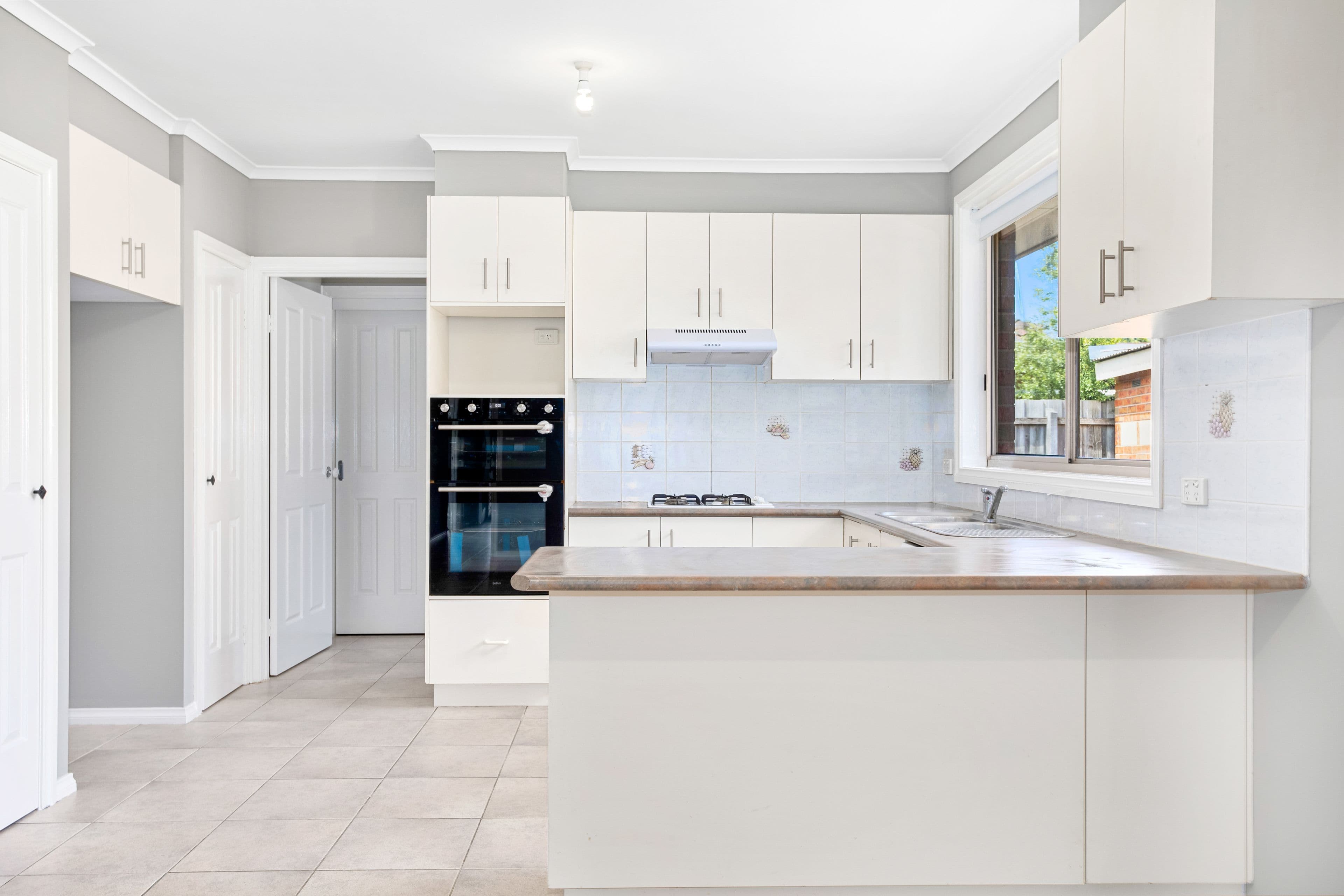 14 Yeats Drive, Delahey VIC 3037, Delahey - Thumbnail 3