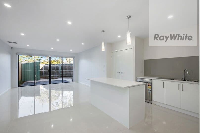41 Hurlstone Crescent, Mill Park VIC 3082, Mill Park - Thumbnail 2