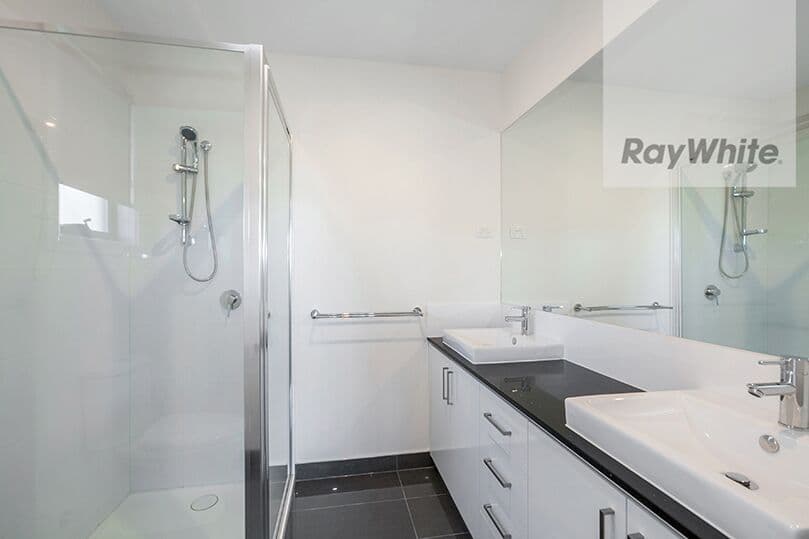 41 Hurlstone Crescent, Mill Park VIC 3082, Mill Park - Thumbnail 7
