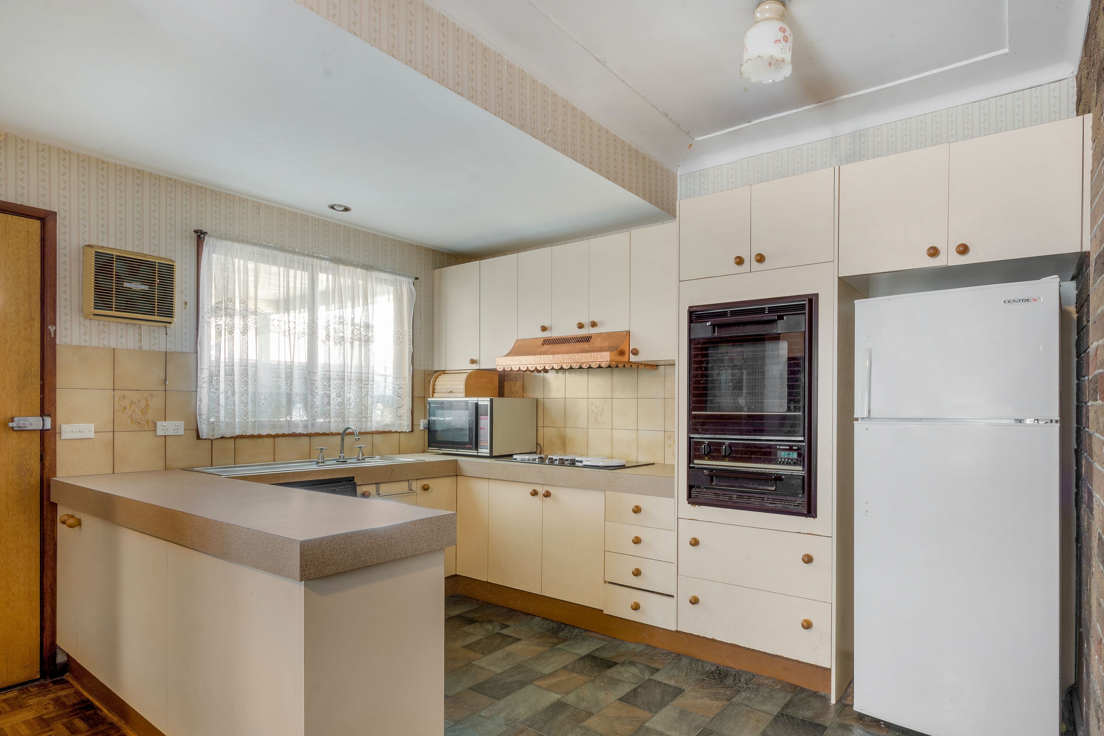 11 Foreman Street, Glenfield - Thumbnail 2