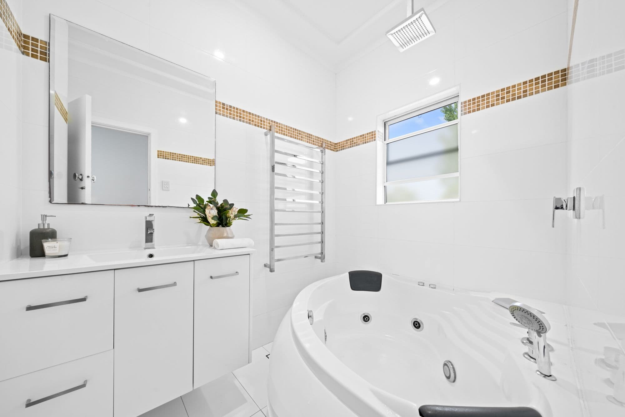 18 Maher Close, Beecroft NSW 2119, Beecroft - Thumbnail 2