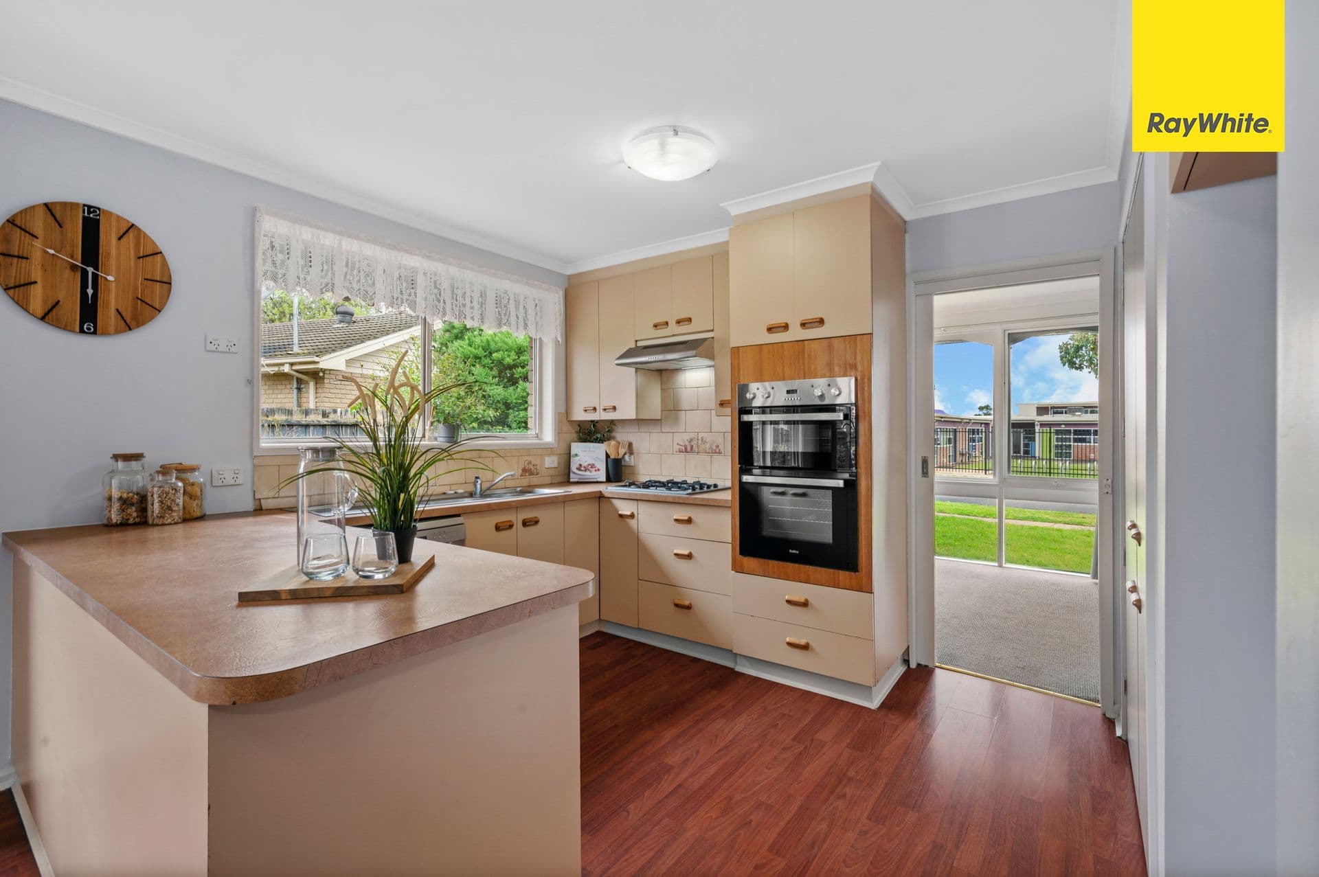 7 Rathdowne Circuit, Melton West VIC 3337, Melton West - Thumbnail 3