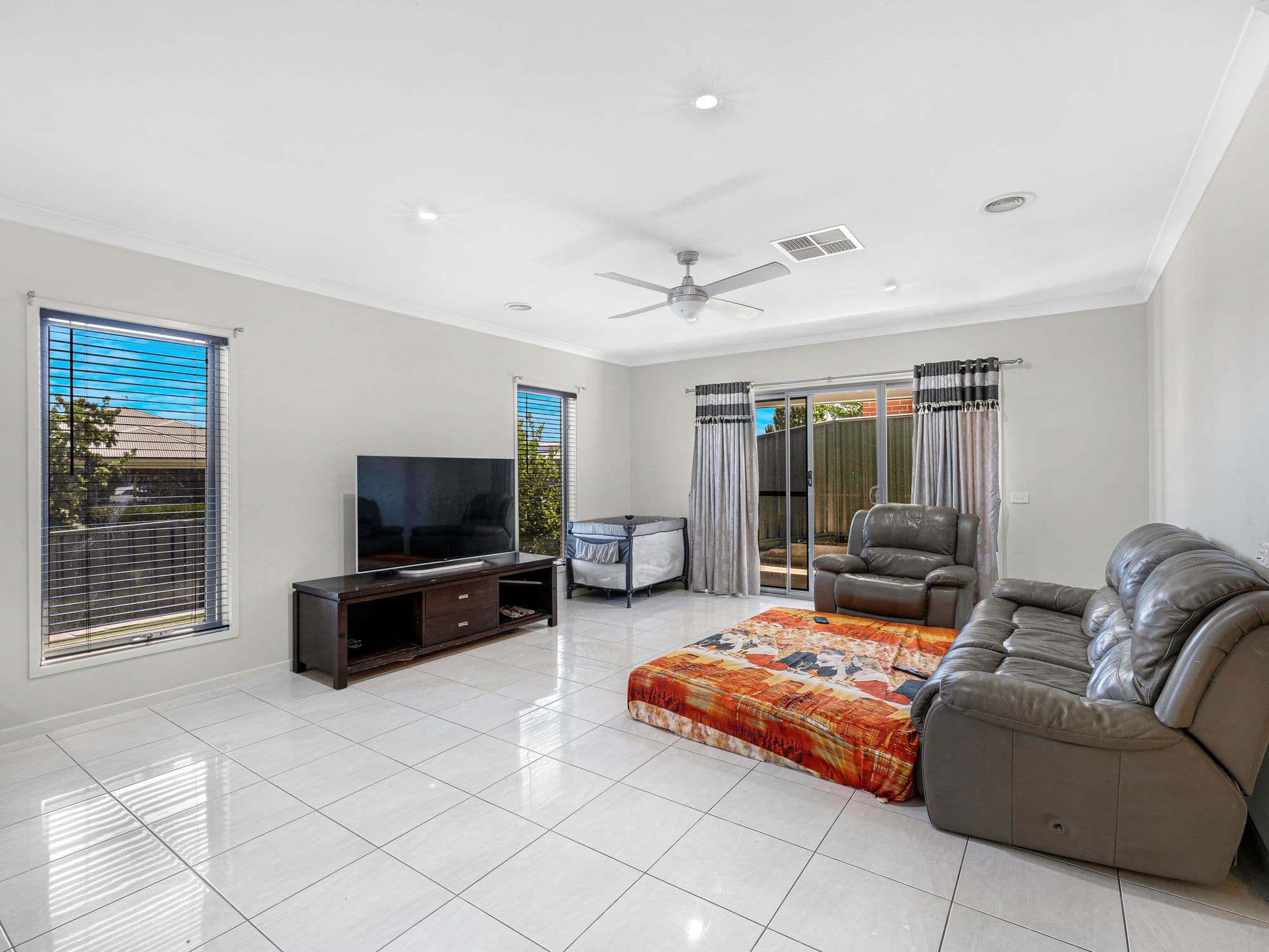 8 Silky Oak Avenue, Wodonga VIC 3690, Wodonga - Thumbnail 2