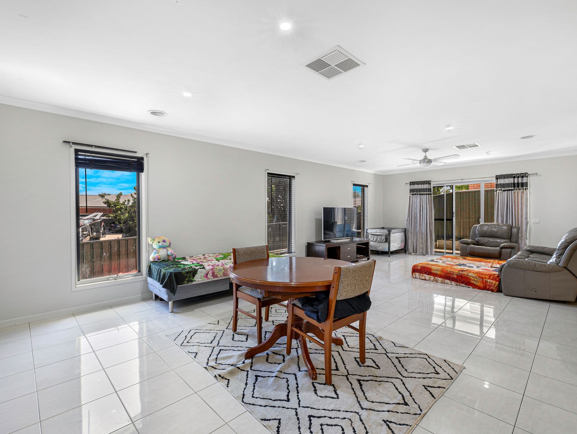8 Silky Oak Avenue, Wodonga VIC 3690, Wodonga - Thumbnail 3