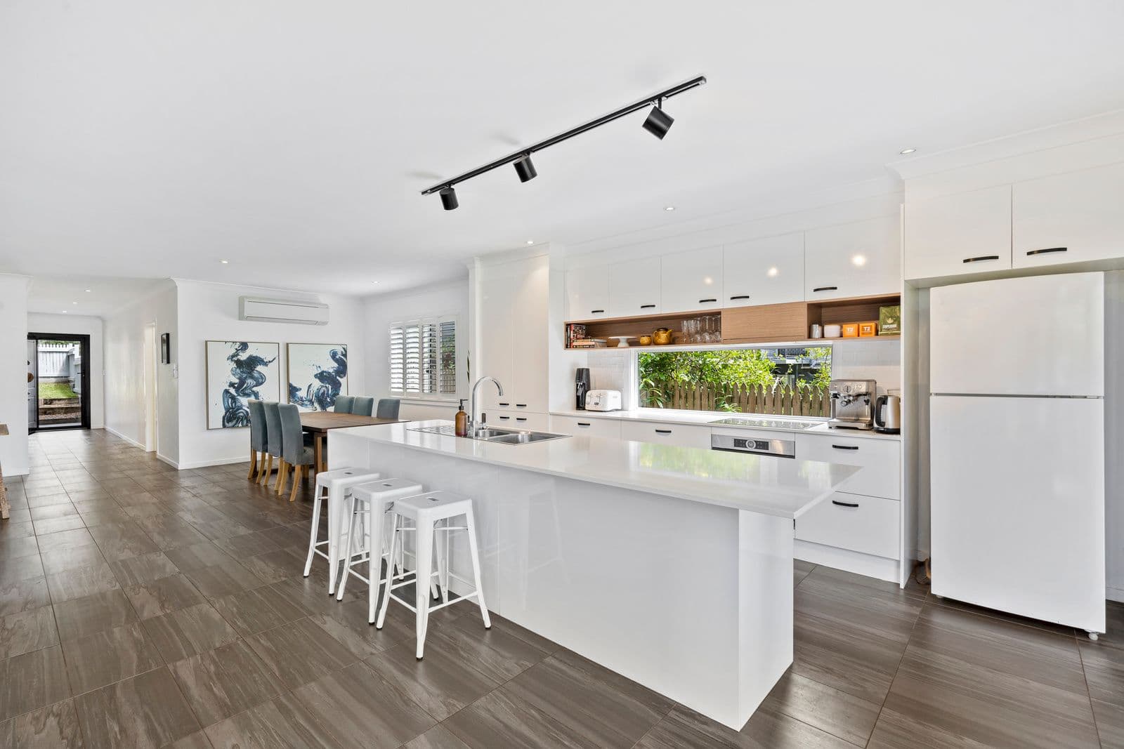 63 Horatio Street, Annerley QLD 4103, Annerley - Thumbnail 3