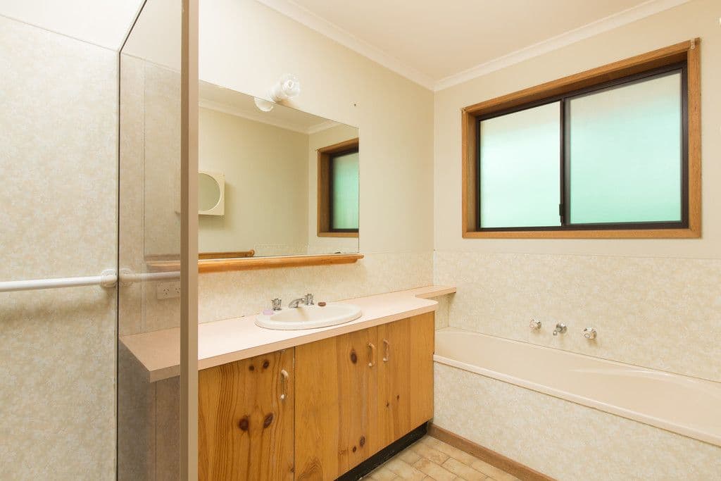 12 Richardson Avenue, Red Cliffs VIC 3496, Red Cliffs - Thumbnail 6