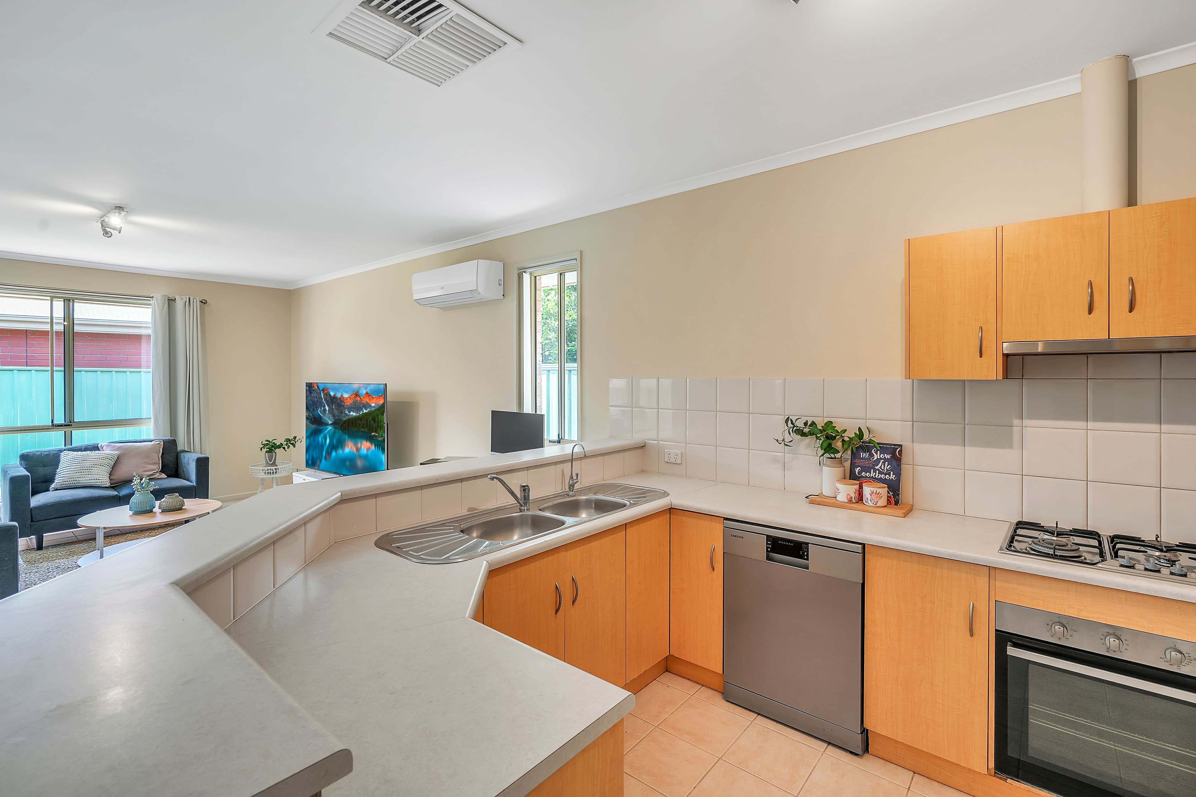 7 Maple Circuit, Mawson Lakes SA 5095, Mawson Lakes - Thumbnail 7