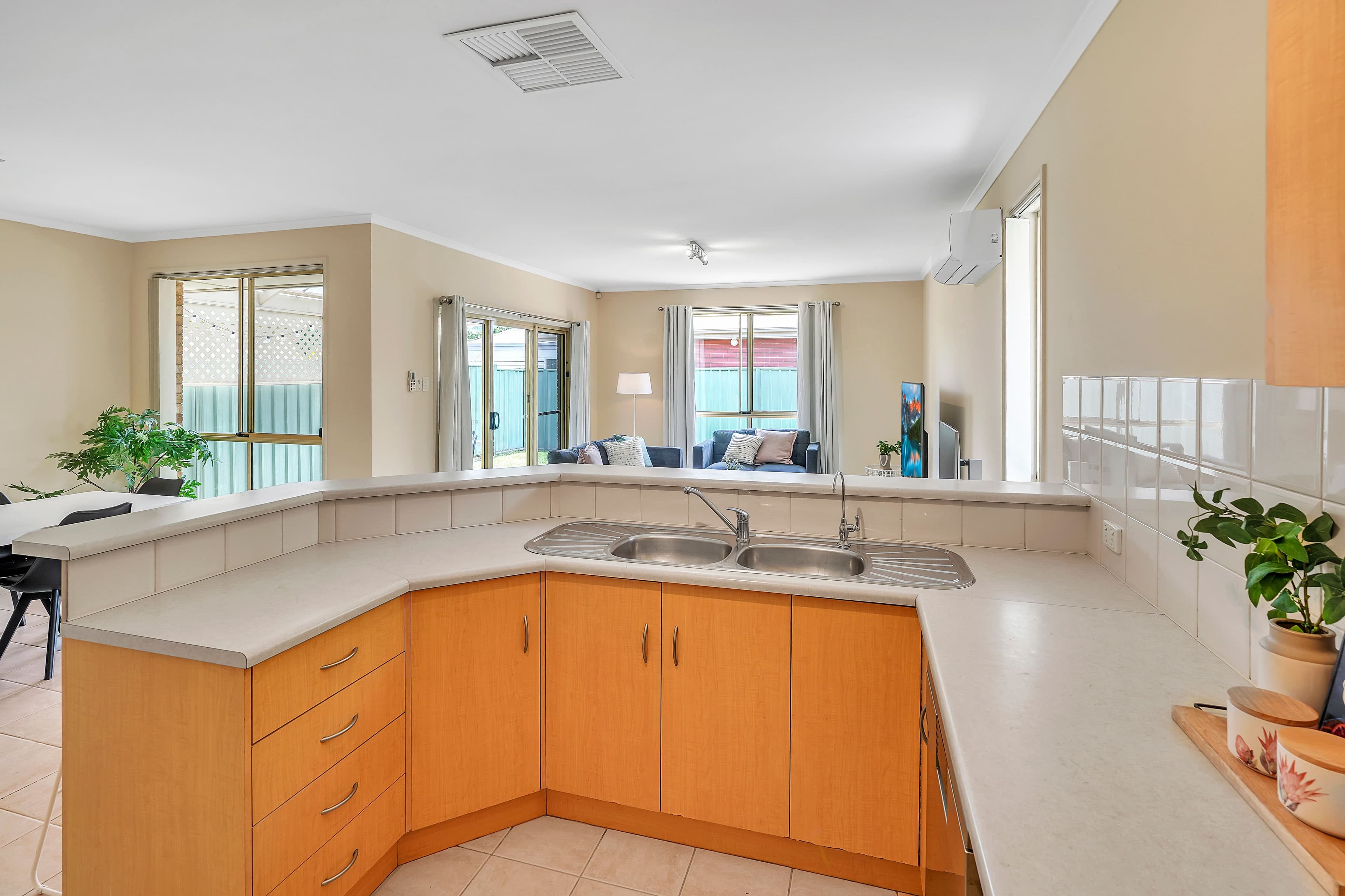 7 Maple Circuit, Mawson Lakes SA 5095, Mawson Lakes - Thumbnail 8