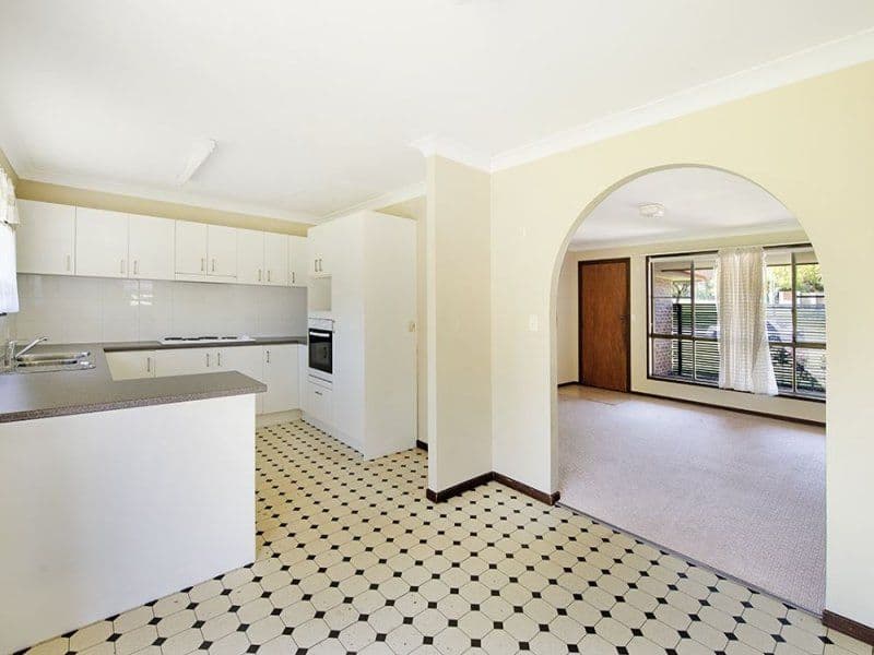 18 Cotlew Street, Southport QLD 4215, Southport - Thumbnail 3