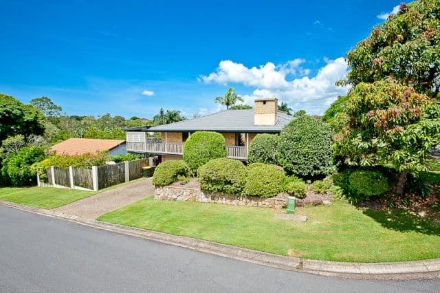 2 Fairhaven Street, BRIDGEMAN DOWNS QLD 4035, Bridgeman Downs - Thumbnail 2