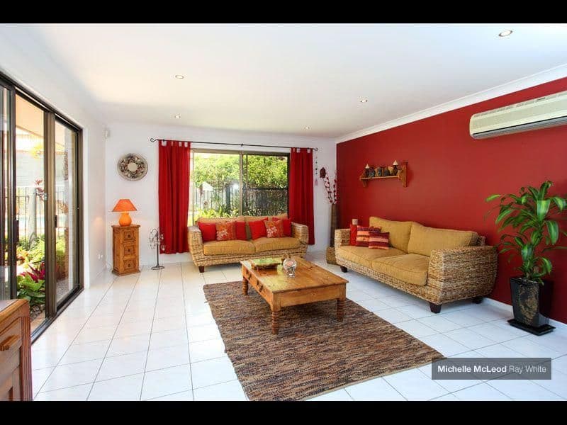 5 Peebles Place, CHAPEL HILL QLD 4069, Chapel Hill - Thumbnail 3