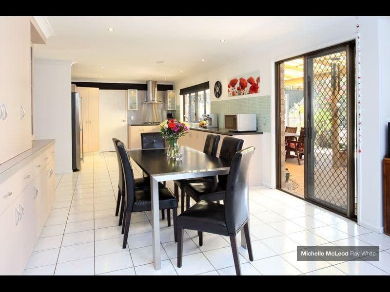 5 Peebles Place, CHAPEL HILL QLD 4069, Chapel Hill - Thumbnail 6