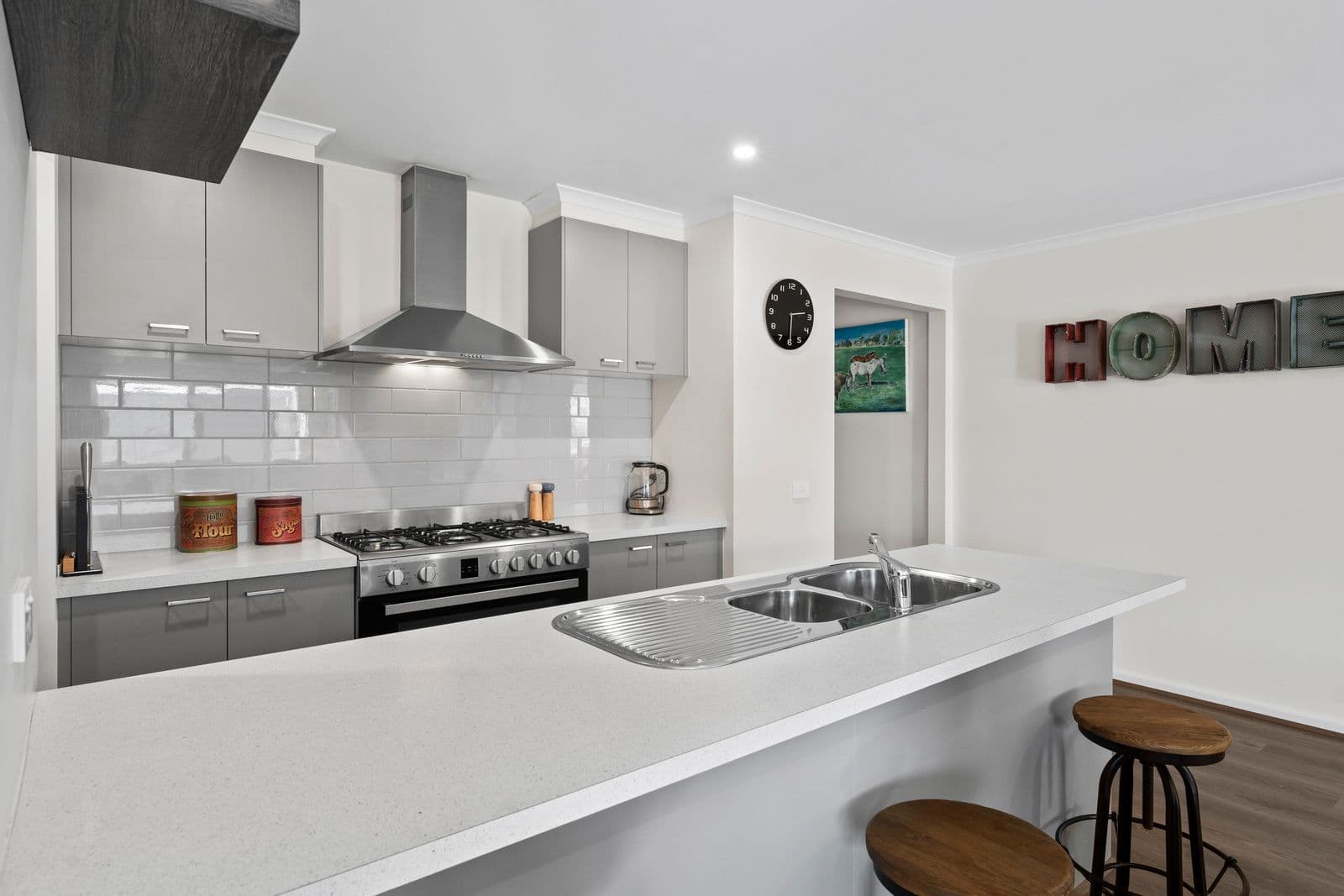8 Stringybark Street, Mansfield VIC 3722, Mansfield - Thumbnail 6