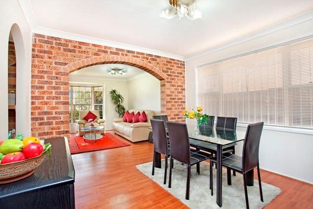 38 Kingfisher Avenue, BOSSLEY PARK NSW 2176, Bossley Park - Thumbnail 2