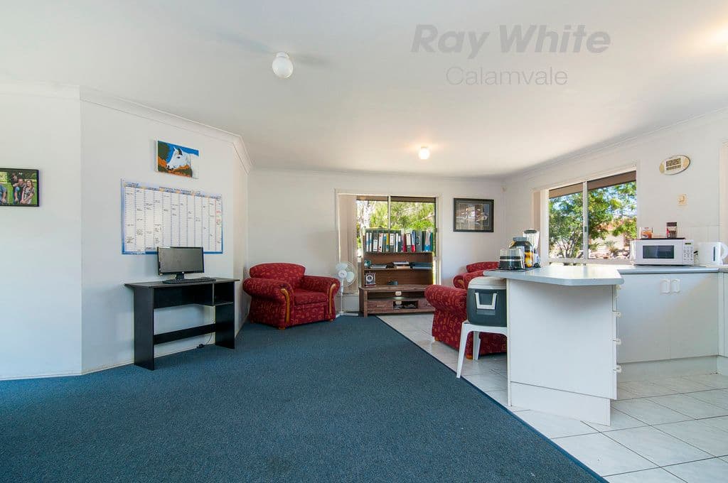 4 Moneghetti Place, CALAMVALE QLD 4116, Calamvale - Thumbnail 5