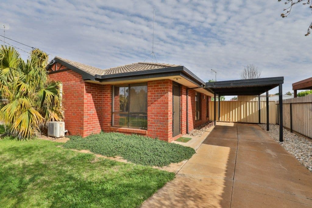 12 Settlers Drive, Mildura VIC 3500, Mildura - Thumbnail 2