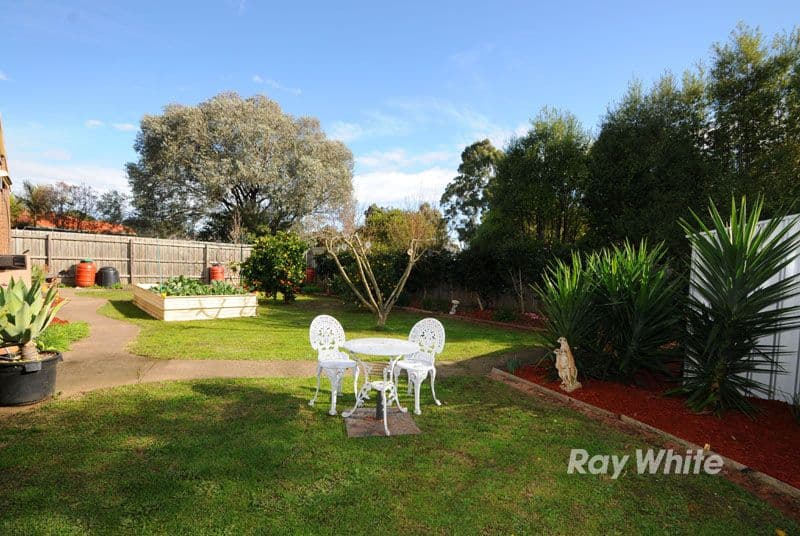 15 Anthony Drive, LYSTERFIELD VIC 3156, Lysterfield - Thumbnail 3