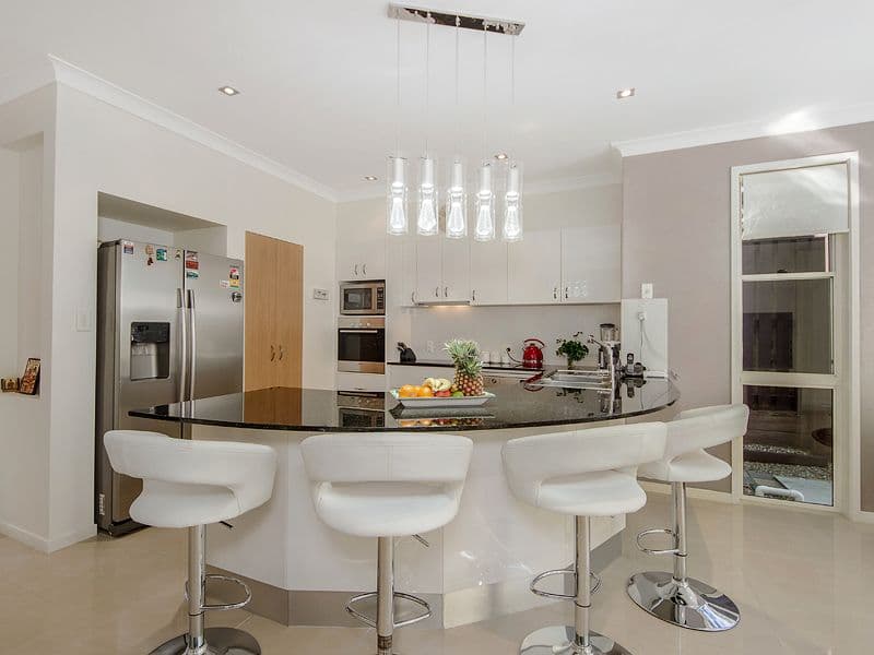 9 Menton Avenue, VARSITY LAKES QLD 4227, Varsity Lakes - Thumbnail 4